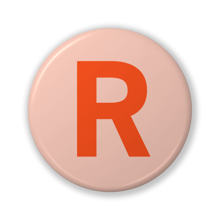 【R(アール)】〈オレンジ〉缶バッジ- 32mm