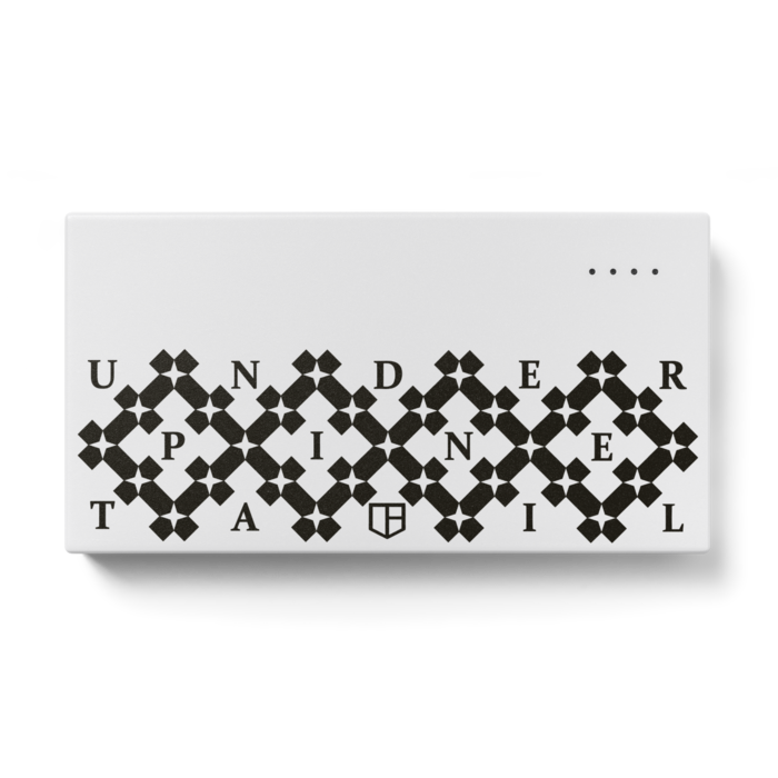 モバイルバッテリー - 123 x 65 (mm)