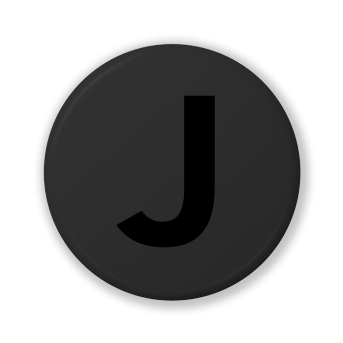 【J(ジェイ)】〈ブラック〉缶バッジ- 32mm
