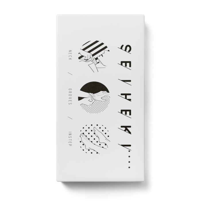 モバイルバッテリー - 123 x 65 (mm)