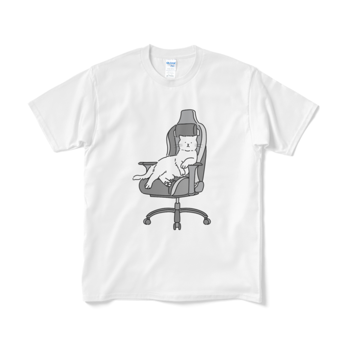 ゲーミングチェアに居座る猫のTシャツ（短納期） - M - ホワイト